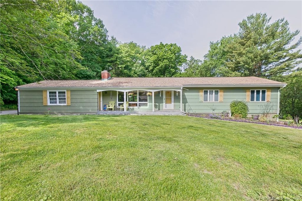 235 Hinman St, Stratford, CT 06614 - photo 1