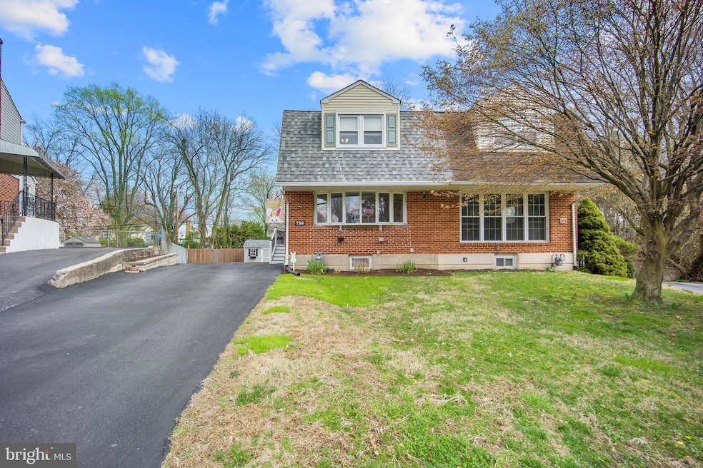 706 Swarthmorewood Ln, Swarthmore, PA 19081 - photo 1