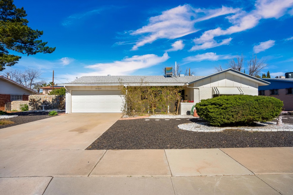 10237 Bermuda Ave, El Paso, TX 79925 - photo 1