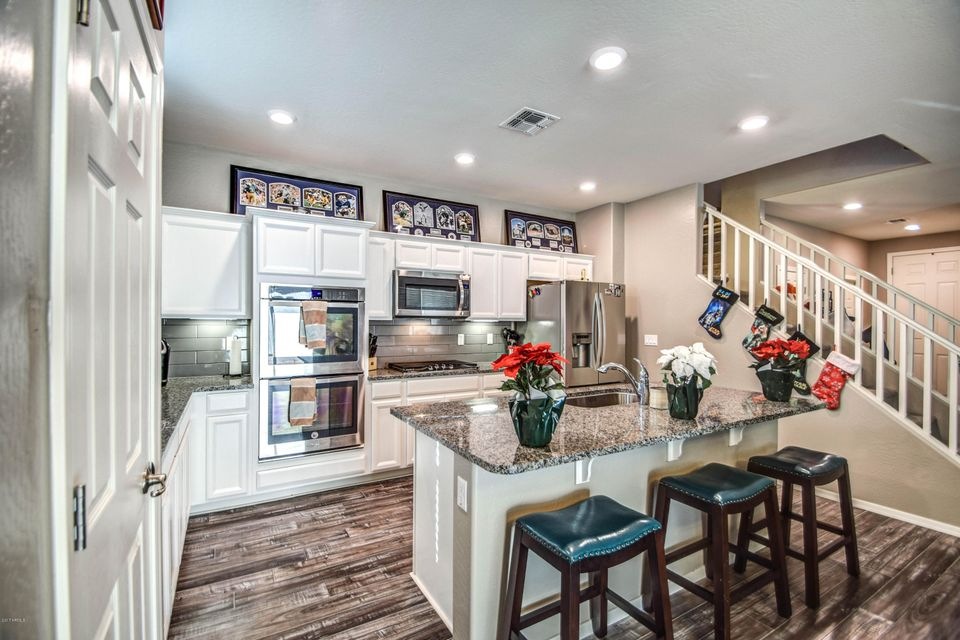 KITCHEN 1