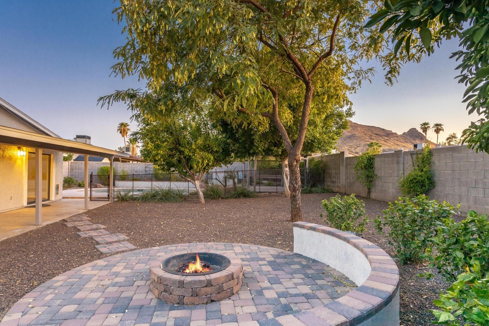 15866 N. 19th St-mountains-1