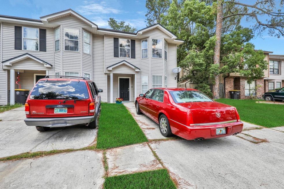 5647 Bennington Dr, Jacksonville, FL 32244 - photo 1