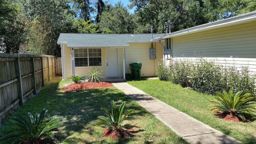 For Rent $1,350/month
