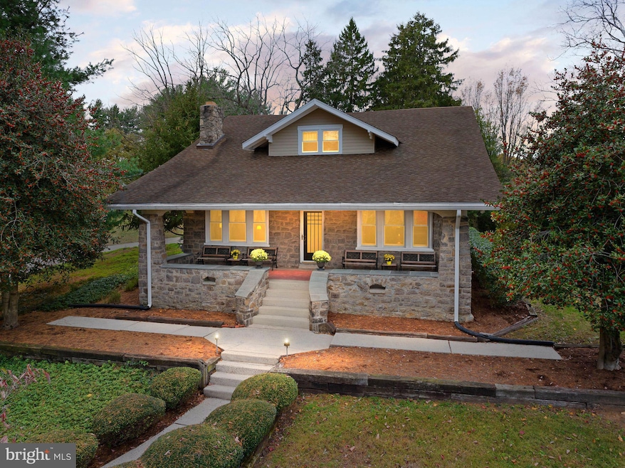 For Sale $905,000 • Co-Listing Agent