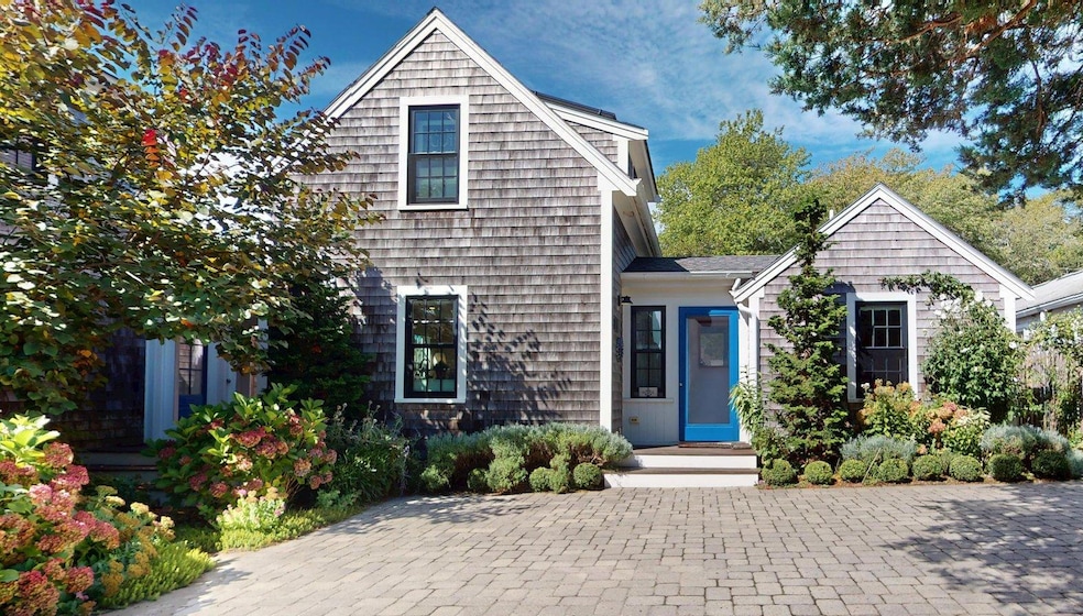 34 Pearl St unit 2, Provincetown, MA 02657 - photo 1