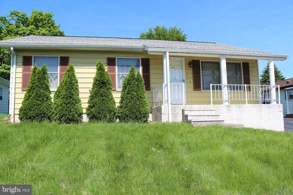 233 Wakefield Rd, Hagerstown, MD 21740 - photo 1