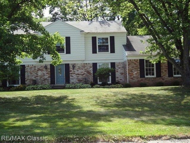5904 Pinecroft street view.jpg