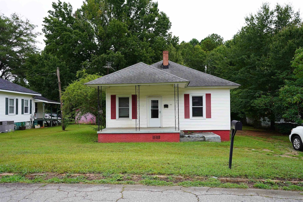 17 Gallon St, Laurens, SC 29360 - photo 1