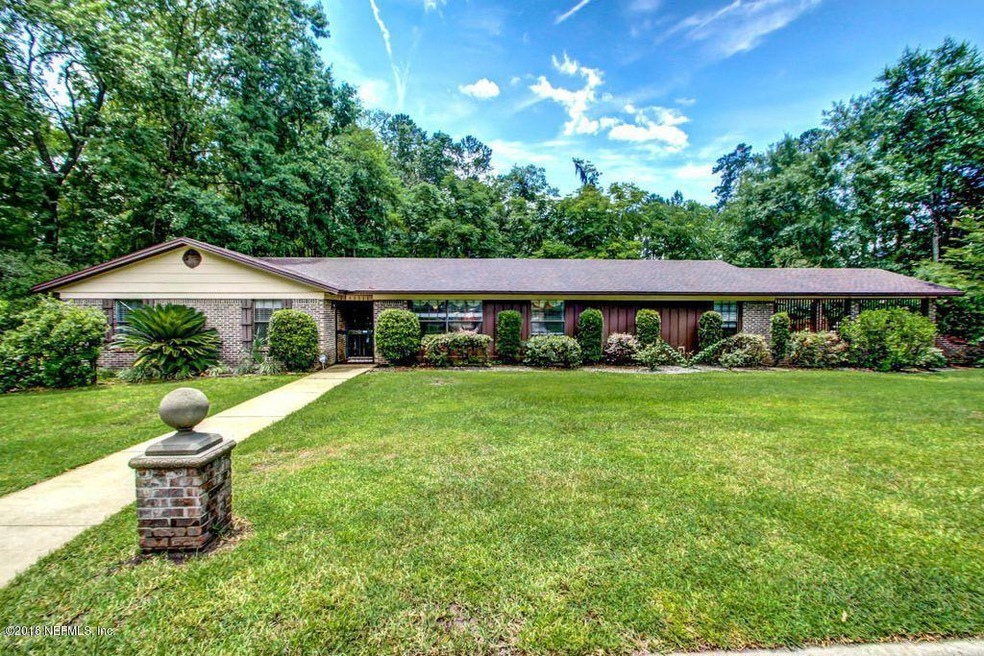 5256 Magnolia Oaks Ln, Jacksonville, FL 32210 - photo 1