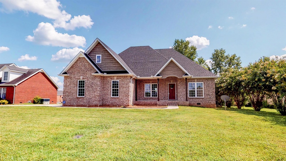 104 Trinity Rd, Shelbyville, TN 37160 - photo 1