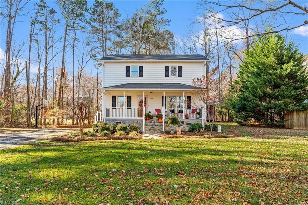 1060 Briles Dr, Asheboro, NC 27205 - photo 1