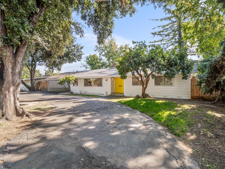 1567 E. Almendra Dr-30