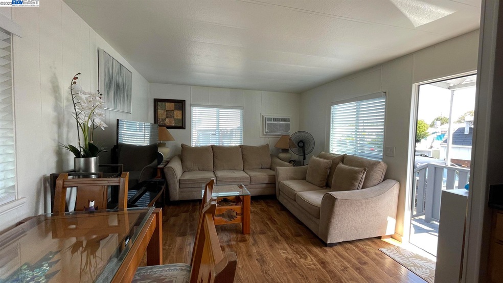 747 Lewelling Blvd unit 64, San Leandro, CA 94579 - photo 1