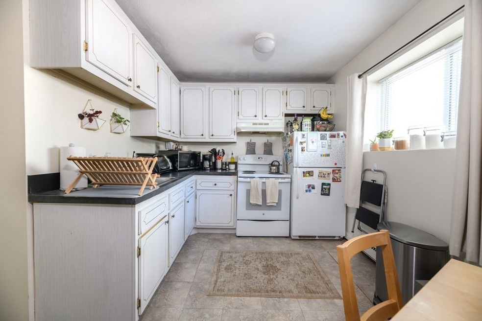 259 Summer St unit 3, Somerville, MA 02143 - photo 1