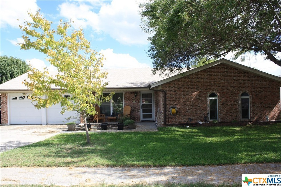 707 Allen St, Copperas Cove, TX 76522 - photo 1