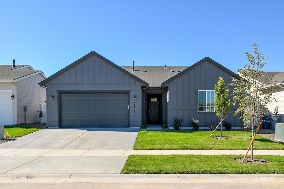 For Sale $489,000 • Co-Listing Agent