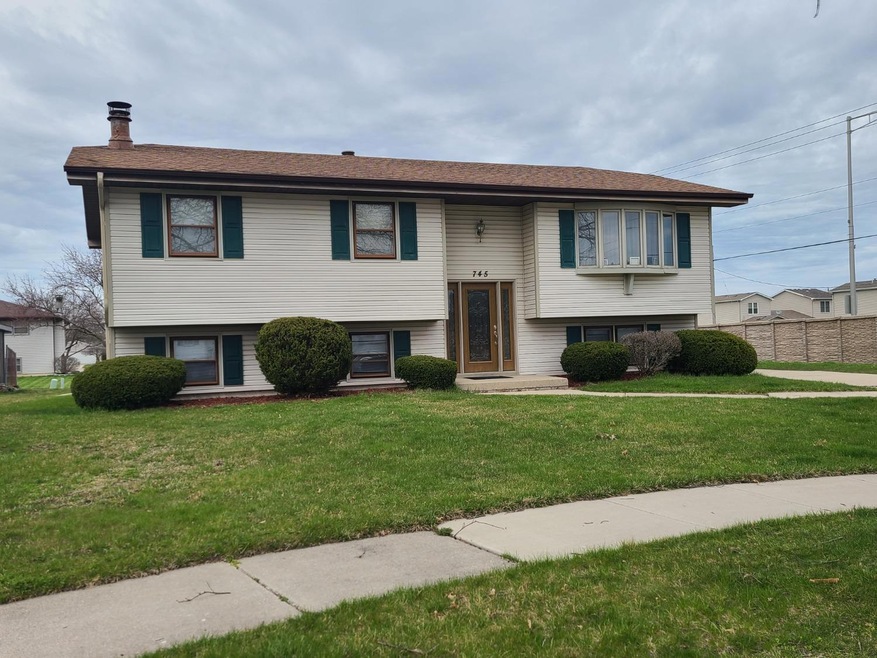 745 206th St, Dyer, IN 46311 - photo 1