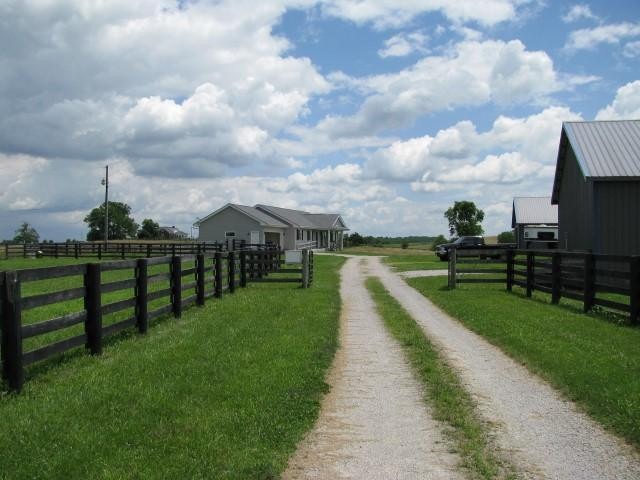 2350 Patterson Rd, Versailles, KY 40383 - photo 1