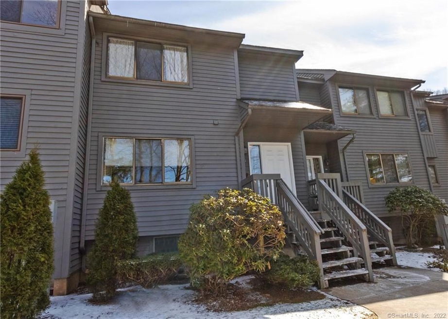 182 Conestoga Way unit 182, Glastonbury, CT 06033 - photo 1