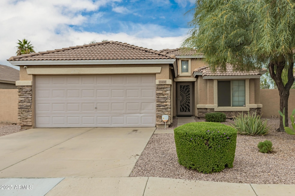 13430 W Port Royale Ln unit 7, Surprise, AZ 85379 - photo 1