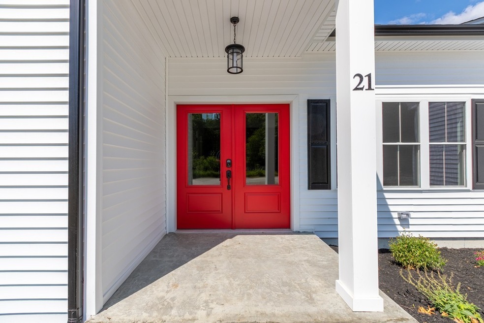 21 Serenity Dr, Uxbridge, MA 01569 - photo 1