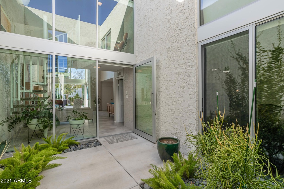 Al Beadle Courtyard Magic