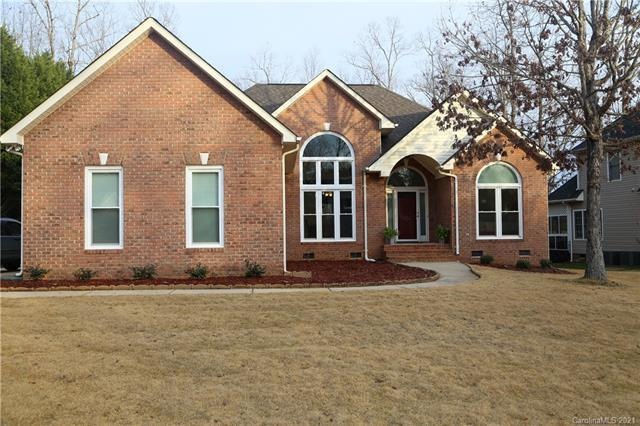 Welcome to this beautiful all brick ranch style ho