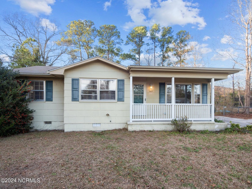 309 Lakewood Dr, Jacksonville, NC 28546 - photo 1