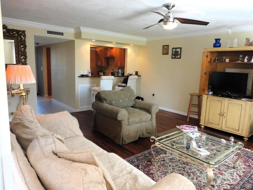 5433 SE Miles Grant Rd unit E-104, Stuart, FL 34997 - photo 1