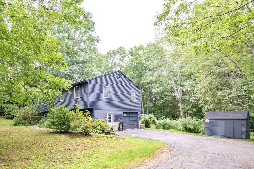 10 Pinecrest Drive WEB 03