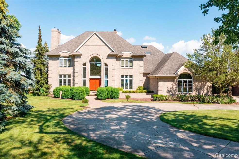 26143 East River Road, Grosse Ile