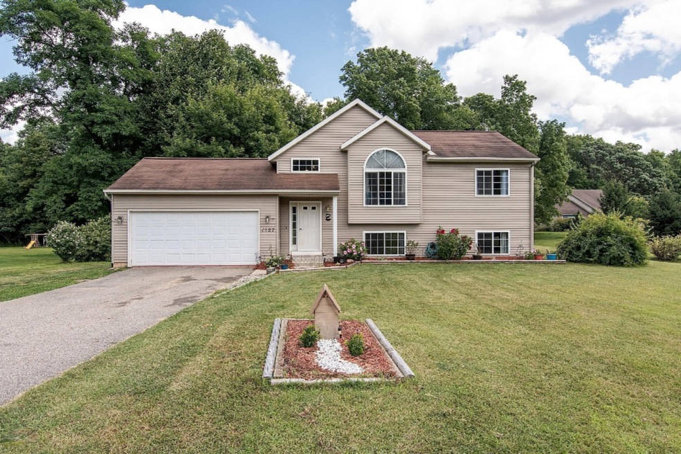 1127 North Vista Lane-2