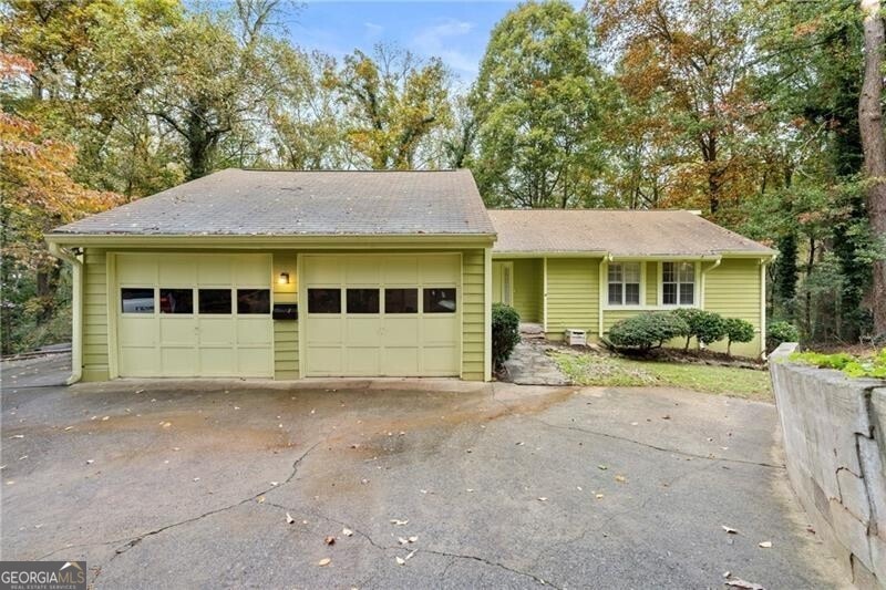 Pending $500,000 • Co-Listing Agent
