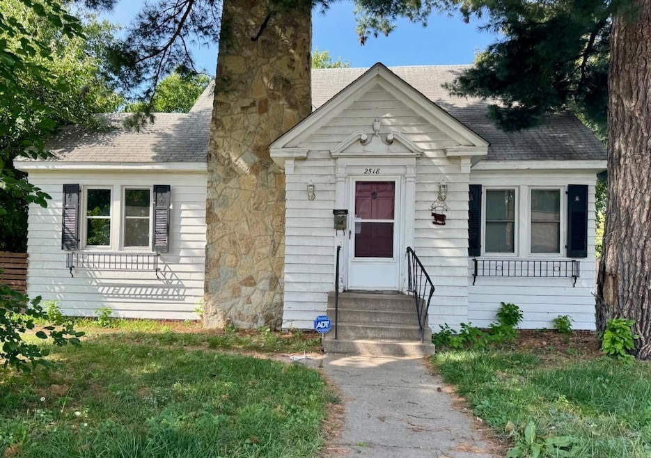 2518 University Ave NE, Minneapolis, MN 55418 - photo 1