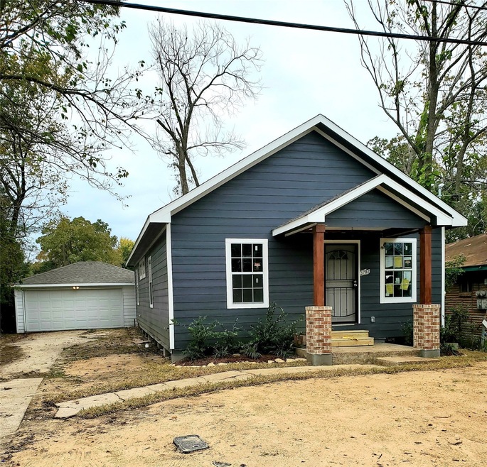 3702 Nathaniel Brown St, Houston, TX 77021 - photo 1