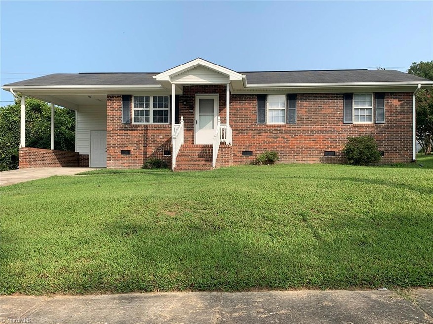 309 Church St, Reidsville, NC 27320 - photo 1