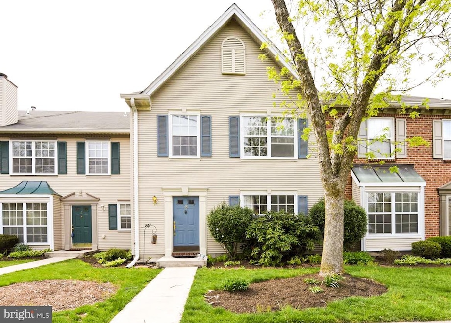 5 Chelsea Ct unit 6C, Franklin Park, NJ 08823 - photo 1