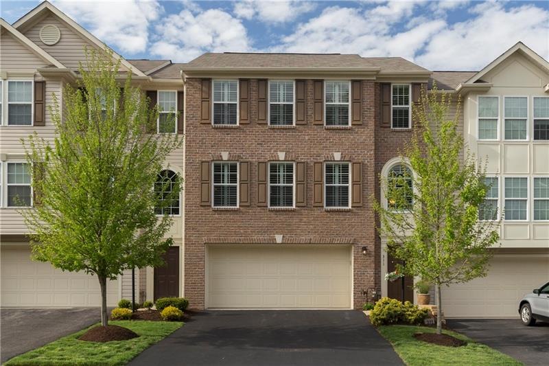 Welcome to 311 Broadstone! Just 5 years young! Loc