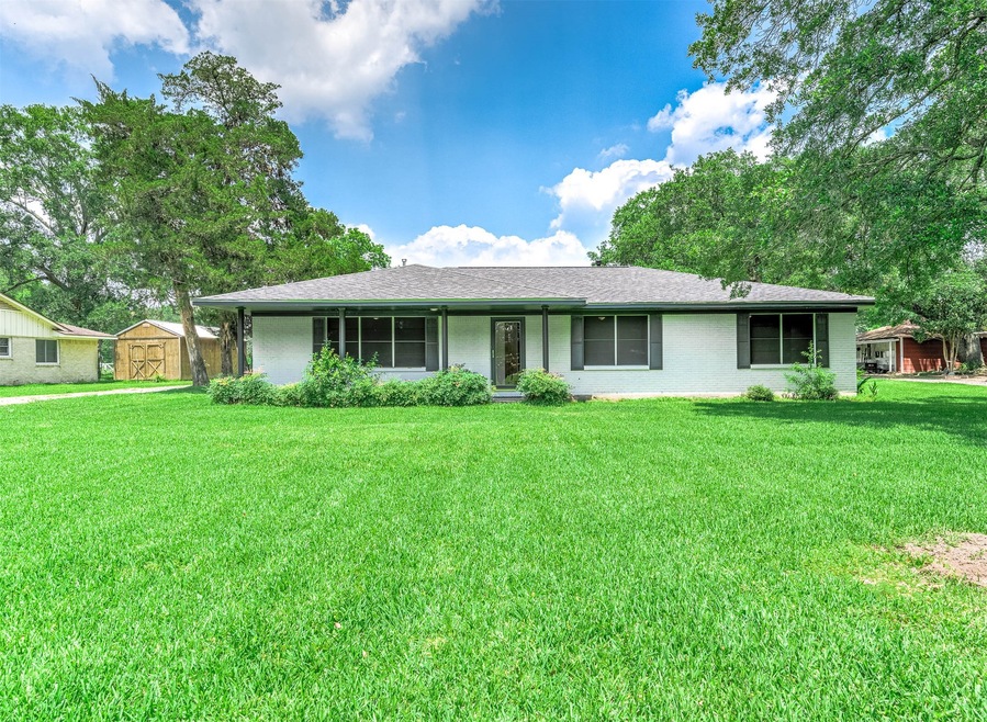 4256 County Road 145, Alvin, TX 77511 - photo 1