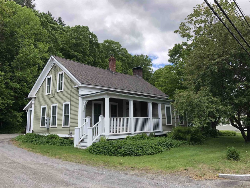 394 Maple St unit 1, Stowe, VT 05672 - photo 1