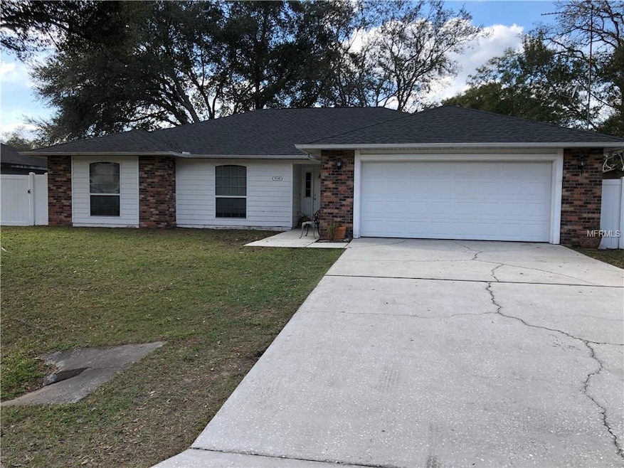 5449 Hill Dr, Zephyrhills, FL 33542 - photo 1