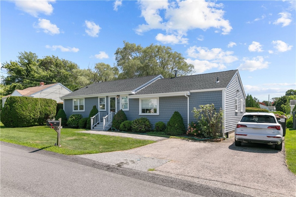 165 Reservoir Rd, Middletown, RI 02842 - photo 1