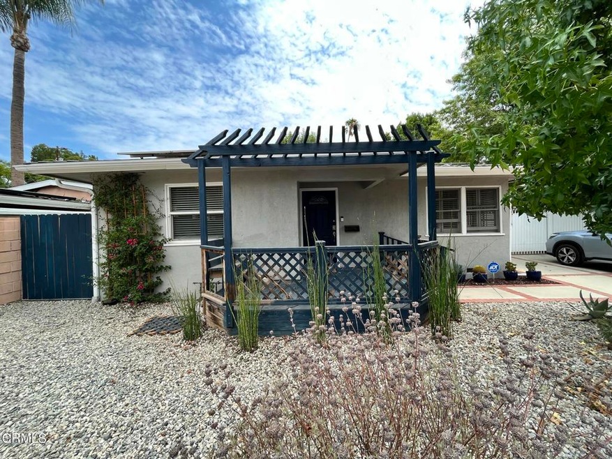 4750 Santa Lucia Dr, Woodland Hills, CA 91364 - photo 1