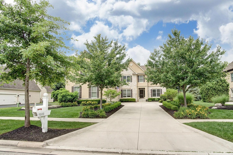 9808 Macdonald Dr, Dublin, OH 43017 - photo 1