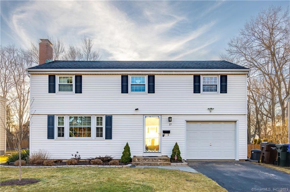 17 Valley Crest Dr, West Hartford, CT 06110 - photo 1