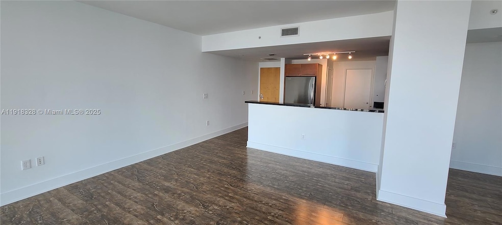 Vizcayne unit 3109, Miami, FL 33132 - photo 1