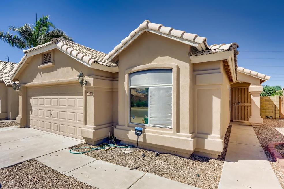 3032 E Wagoner Rd Phoenix AZ-large-001-0
