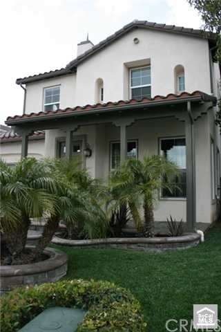 GREAT NEIGHBORHOOD, CLOSE TO POOL.