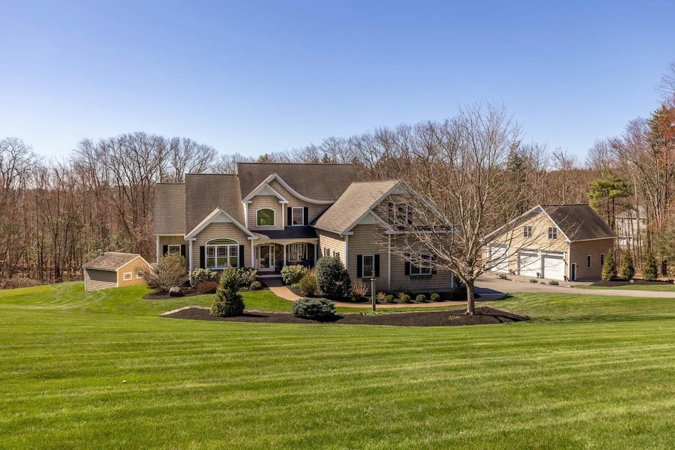 8 Parker Ln, Bedford, NH 03110 - photo 1