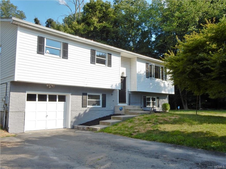 123 Rolling Meadows Rd, Middletown, NY 10940 - photo 1